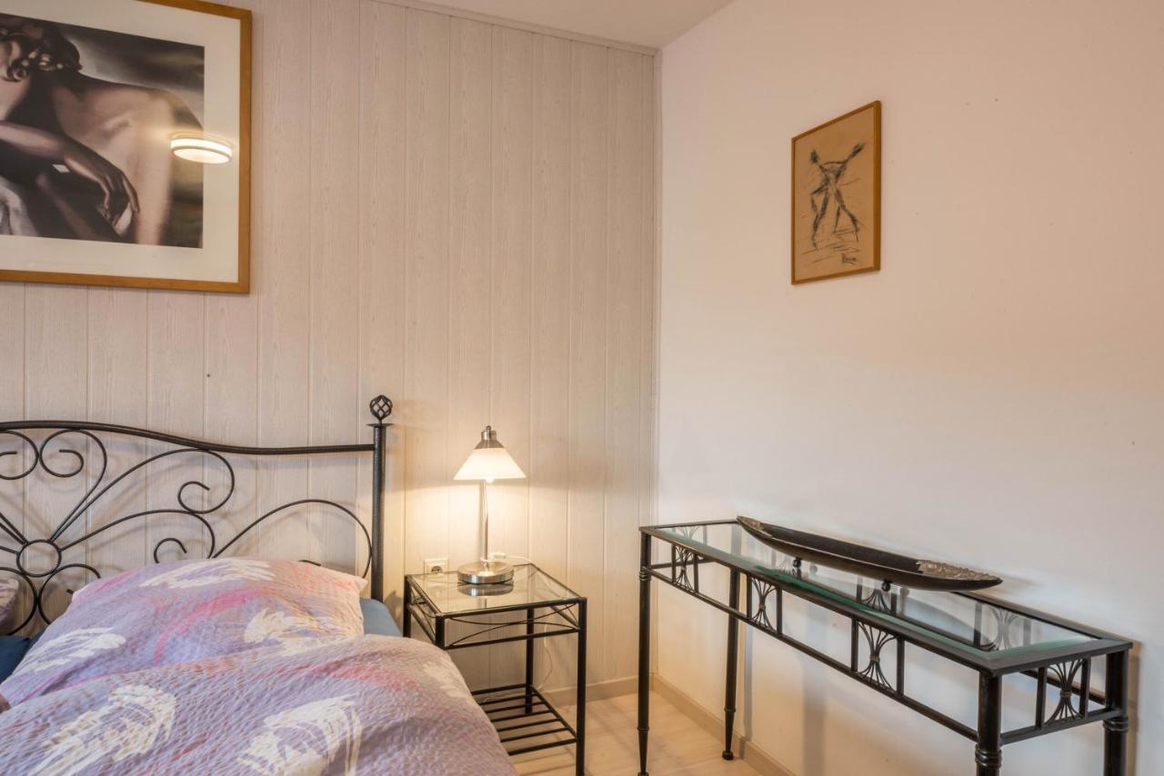 Familienwohnung Haus 18 ユーバーリンゲン エクステリア 写真