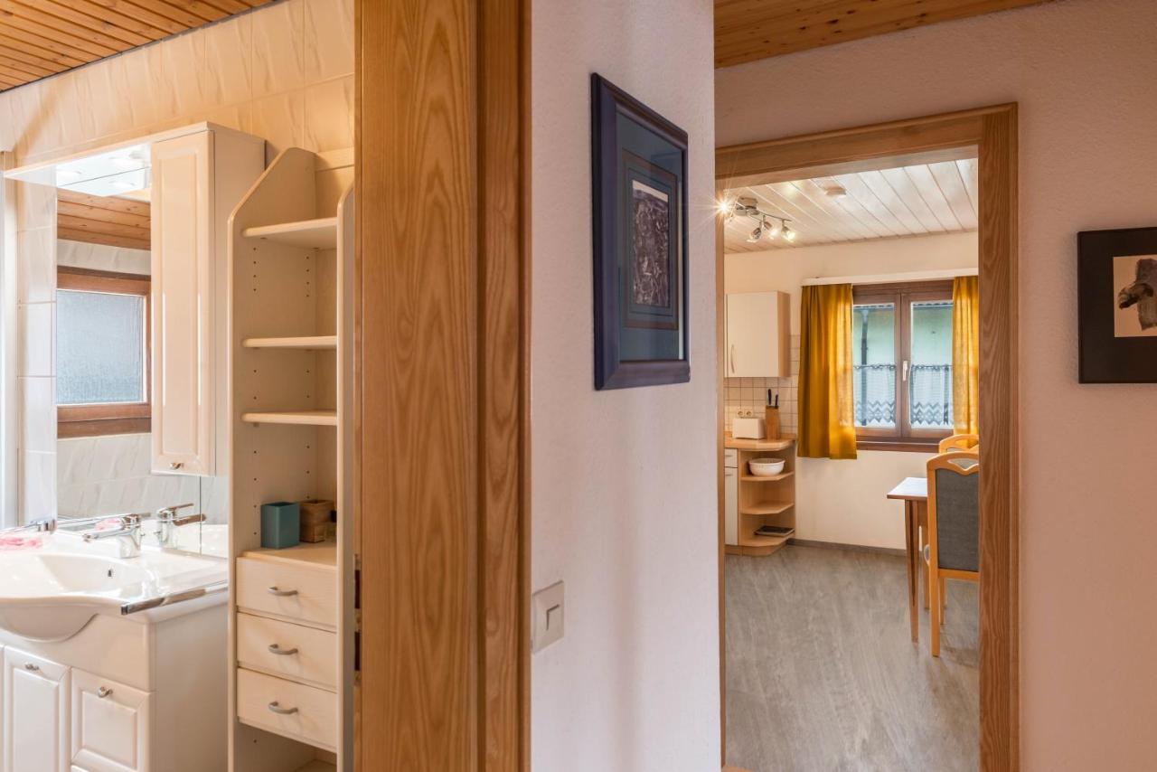 Familienwohnung Haus 18 ユーバーリンゲン エクステリア 写真